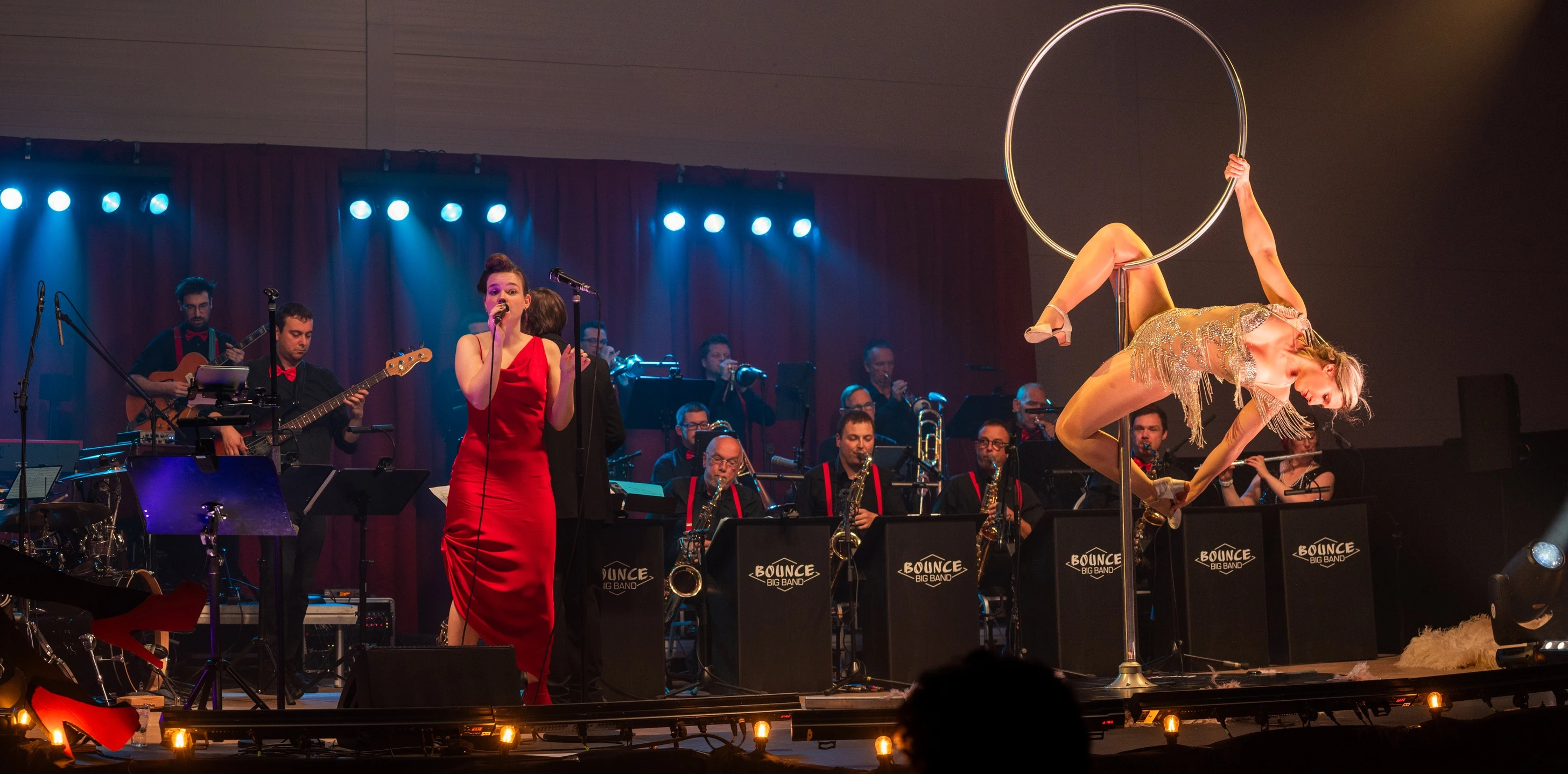 Bounce Big Band tijdens een optreden